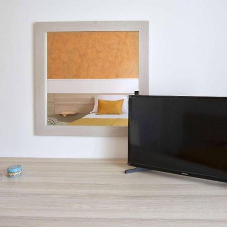 Sorrentovibes - Modern Apartment With Terrace, Swimming Pool&Tennis Bagian luar foto