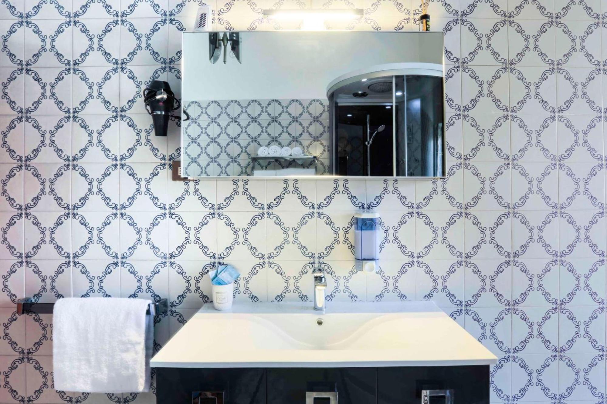 Sorrentovibes - Modern Apartment With Terrace, Swimming Pool&Tennis Bagian luar foto