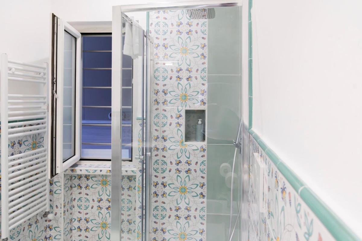 Sorrentovibes - Modern Apartment With Terrace, Swimming Pool&Tennis Bagian luar foto