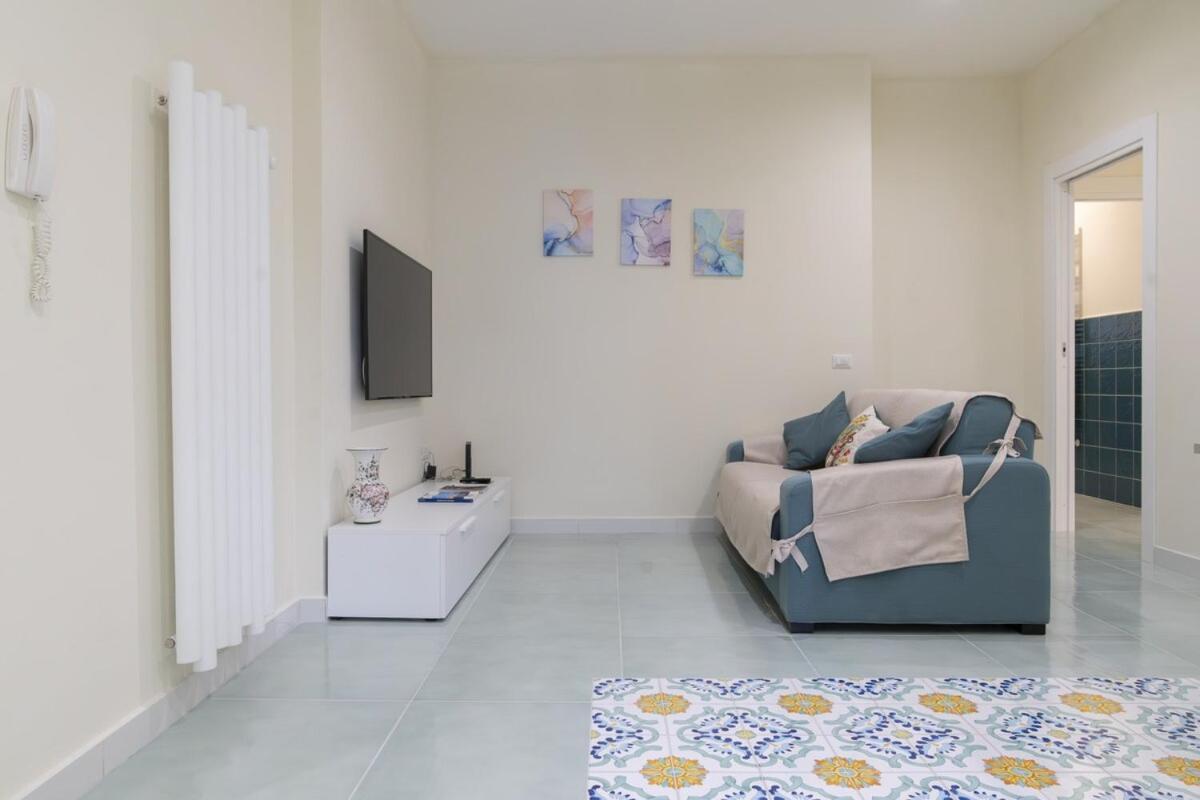 Sorrentovibes - Modern Apartment With Terrace, Swimming Pool&Tennis Bagian luar foto