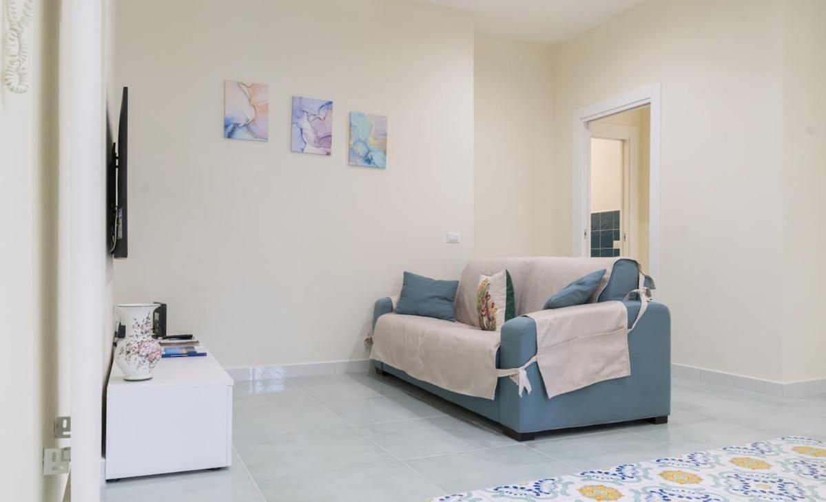 Sorrentovibes - Modern Apartment With Terrace, Swimming Pool&Tennis Bagian luar foto